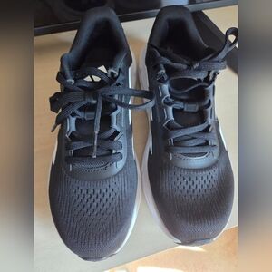 Womens Adidas Questar 3 Running Shoes Suze 10 Black/White